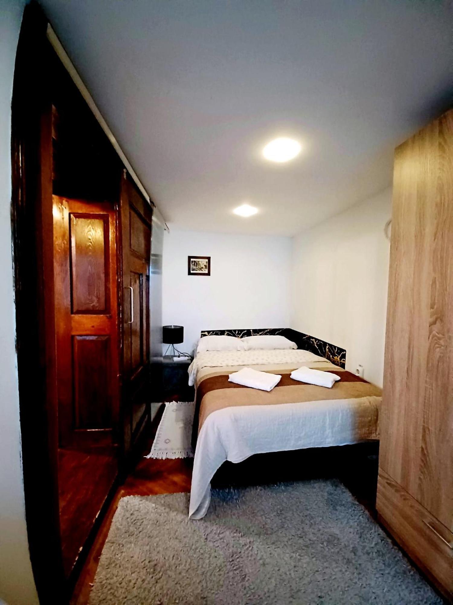 Historic Center Apartment Брашов Екстер'єр фото